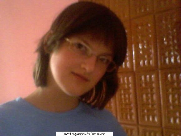 poze cu noi - am si yo vreo 2 pozilici cu mine sa nu va - |Noi Veniti!!!|